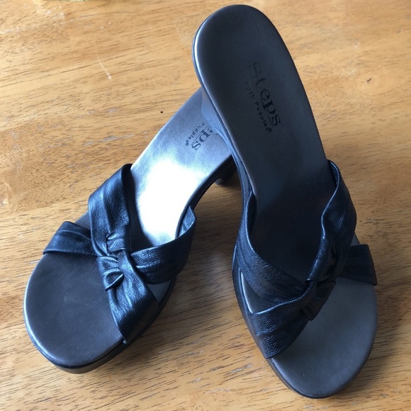 STEPS BY HUSH PUPPIES | GENUINE LEATHER | SIZE 8.5 | BLACK IN EUC - Picture 2 of 11